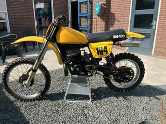 suzuki-rm-400-twinschock-1978