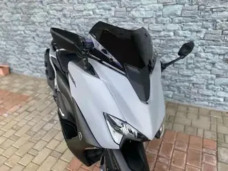 yamaha-tmax-2022