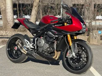 triumph-speed-triple-1200-rr-slip-on-tail-tidy-m-m