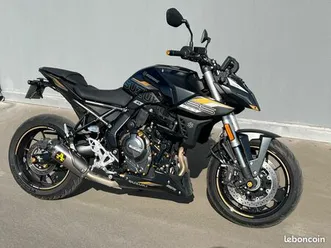 suzuki-gsx8s-2023-parfait-etat-10500km-ligne-arrow