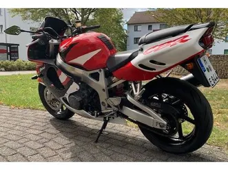 honda-cbr-900-rr