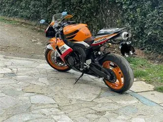 cbr-rr-1000-2006-repsol