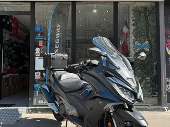 kymco-ak-550-2022-premiere-main