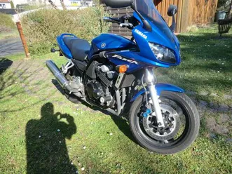 yamaha-fzs-600