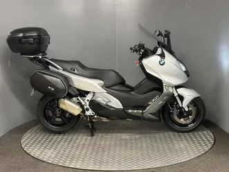 bmw-c600-gt-se-2012-with-only-2593-miles-full-luggage