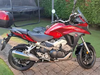 vfr-800x-crossrunner-2020