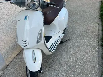 125-vespa-primavera