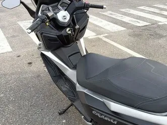 maxi-scooter-cruise-sym-almada-cova-da-piedade-pragal-e-cacilhas