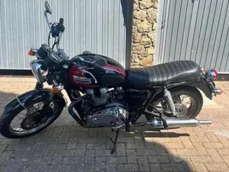 triumph bonneville t100
