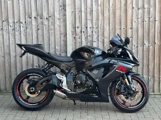 suzuki-gsxr-750-k7-super-sport-dominator-exhaust-clean-example