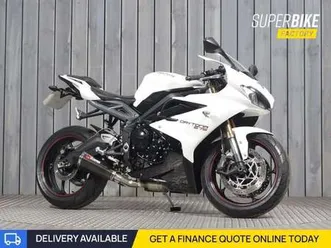 2016-16-triumph-daytona-675-abs