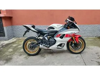 yamaha-yzf-r7-60-anniversary