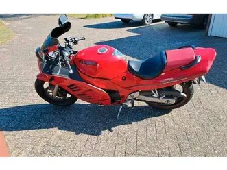 suzuki-rf-600