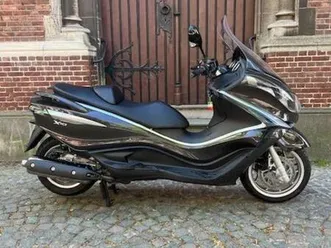 piaggio-x10-500-bj-2014-met-elektrische-niveau-regeling