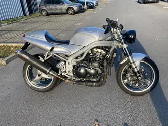 triumph-speed-triple-daytona