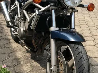 suzuki-bandit-400-gk75b