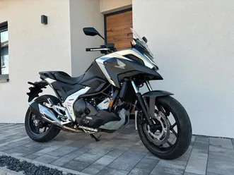 honda-nc-750-xs-dtc-automatik-5570-km-1-hand