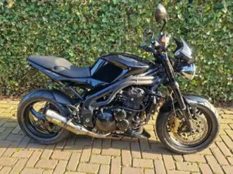 triumph-speed-triple-1050-2007-seizoensklaar-motoren-triumph-marktplaats
