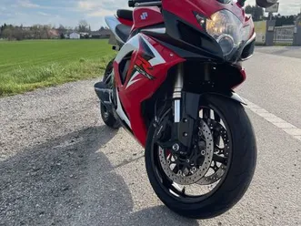 suzuki-gsx-r-600-k6-k7-tuv-service-reifen-neu