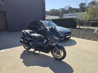 yamaha-x-max-300