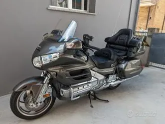 honda-gl-1800-gold-wing-2010