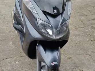 trottinette-a-moteur-yamaha-majesty-400-2005-et-48000-km