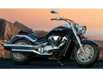 suzuki-vlr1800-boulevard-c109-2011