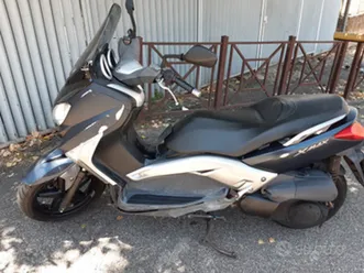 yamaha x max 250