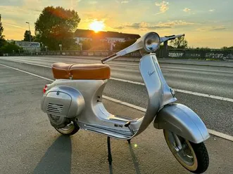 vespa-piaggio-v50l-rundlicht-81-oldtimer-roller