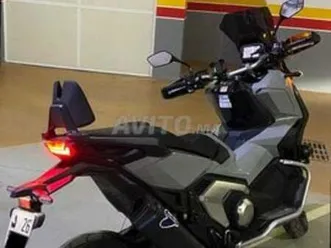 honda-xadv-750-gris-nardo