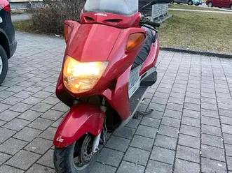 motorrad-honda-pantheon-125-ccm