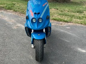 malaguti-f12-ac-mit-50er-papiere