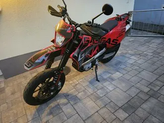 gasgas-sm700-sumo-supermoto