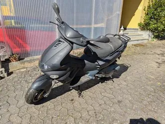 gilera-runner-fxr-180-ccm-2-takt-roller-motorrad