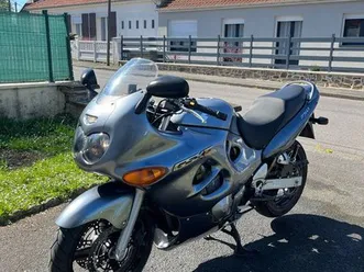 suzuki-gsxf-750