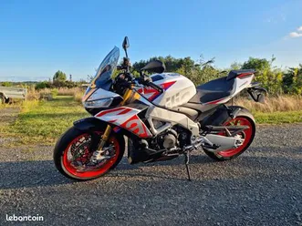 aprilia-tuono-1100-v4-factory-speed-white-2023