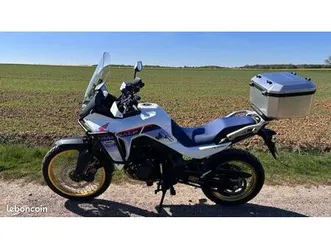 honda-transalp-750-2023