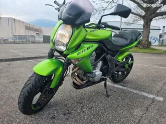 kawasaki-er6n-a2