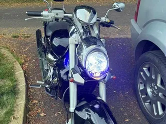 suzuki-intruder-vzr-1800