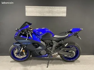 yamaha-r7