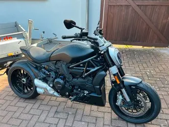 ducati-xdiavel-black-neuwertig-2-jahre-garantie