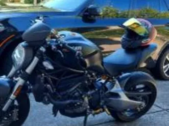 2018-ducati-monster-821-dark-stealth