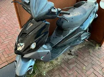 malaguti-f12-phantom-scooters-yamaha-marktplaats