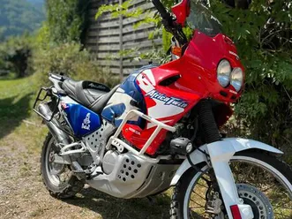 africa-twin-xrv-750