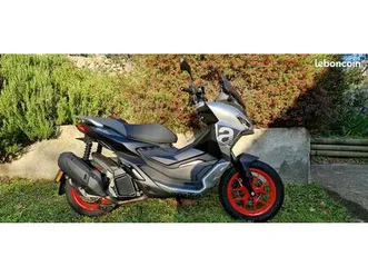 aprilia-sr-gt-125-sport