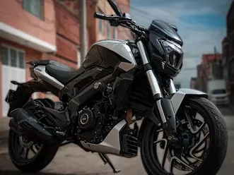 dominar-400-pro-2022-plata-mate-37-200-km