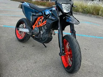 urgent-ktm-690-smcr-2019