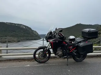africa-twin-1100-rio-de-mouro