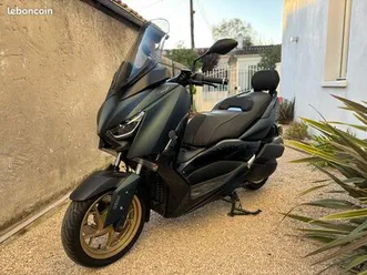 yamaha-xmax-300-tech-max-2022