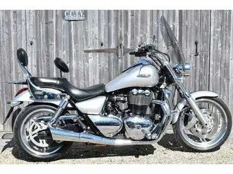 triumph-thunderbird-1600-beautiful-lots-of-chrome-2009-09-reg-with-video